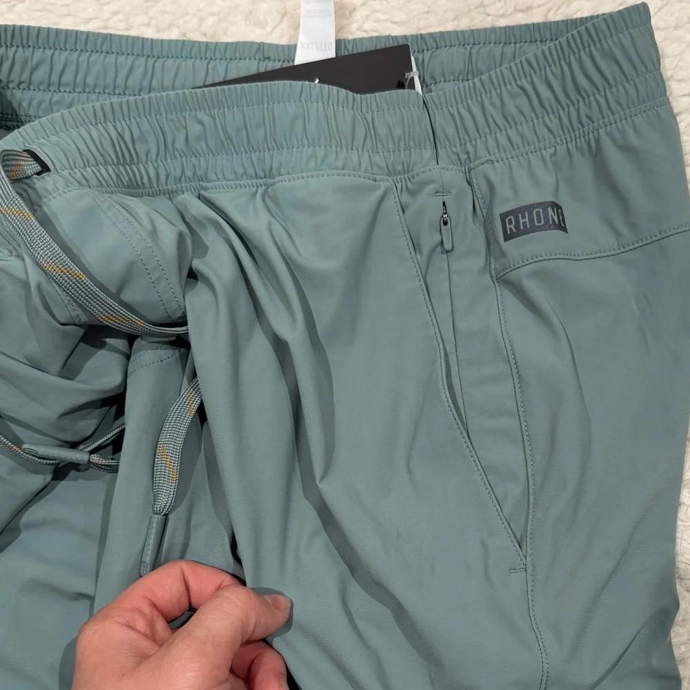 NWT Rhone Pursuit Golf Shorts Unlined 7